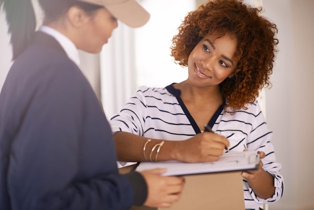 HR professional discussing relocation benefits with a new hire